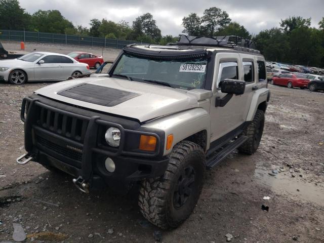 5GTDN136068203207 - 2006 HUMMER H3 TAN photo 2