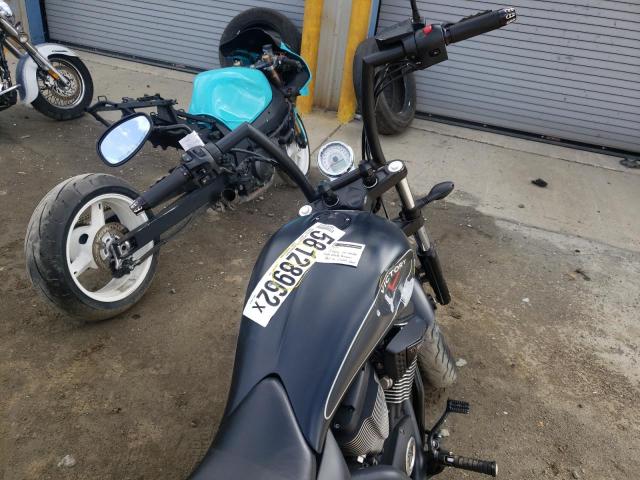 5VPWB36N9F3045018 - 2015 VICTORY MOTORCYCLES HIGH-BALL შავი ფოტო 5