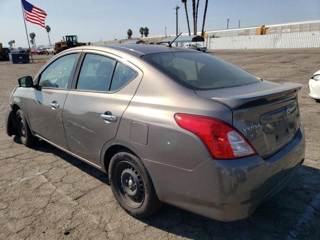 3N1CN7AP0HK437331 - 2017 NISSAN VERSA S GRAY photo 3