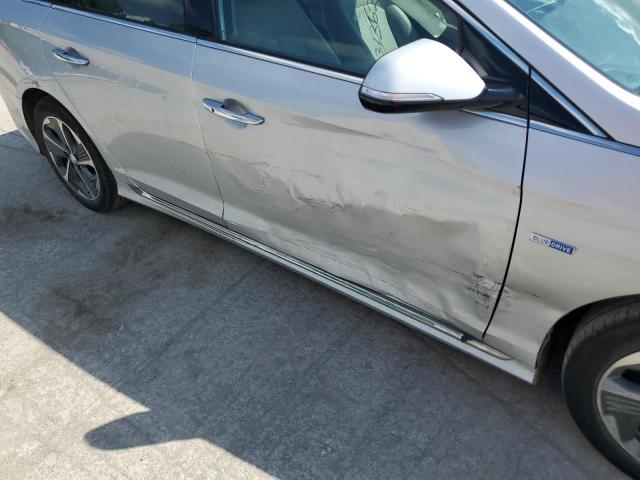 KMHE34L30KA089197 - 2019 HYUNDAI SONATA SILVER photo 9