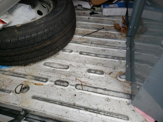 3C6TRVAG2JE109622 - 2018 RAM PROMASTER WHITE photo 6