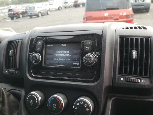 3C6TRVAG2JE109622 - 2018 RAM PROMASTER WHITE photo 9