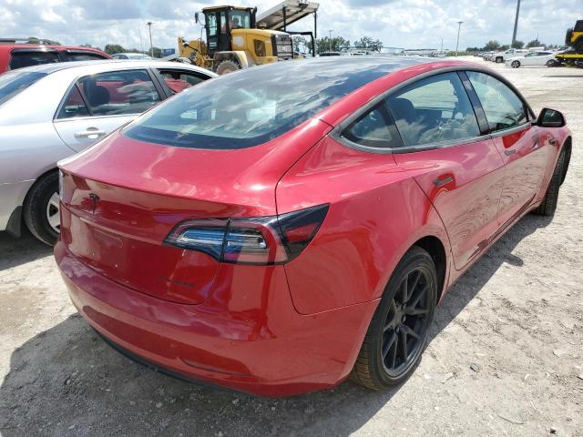 5YJ3E1EB2JF114776 - 2018 TESLA MODEL 3 RED photo 4