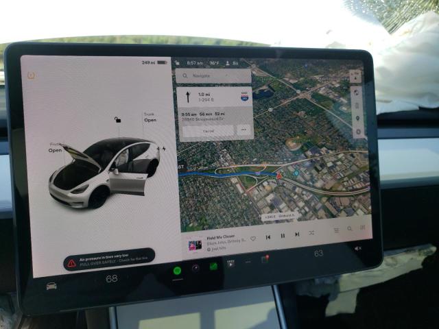 5YJYGDEE5MF075875 - 2021 TESLA MODEL Y أبيض صورة 9