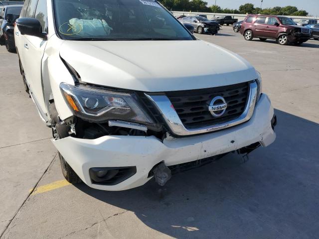 5N1DR2MN7HC677268 - 2017 NISSAN PATHFINDER WHITE photo 9