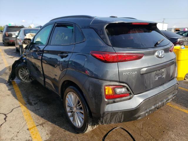 KM8K22AA4JU105085 - 2018 HYUNDAI KONA SEL GRAY photo 3