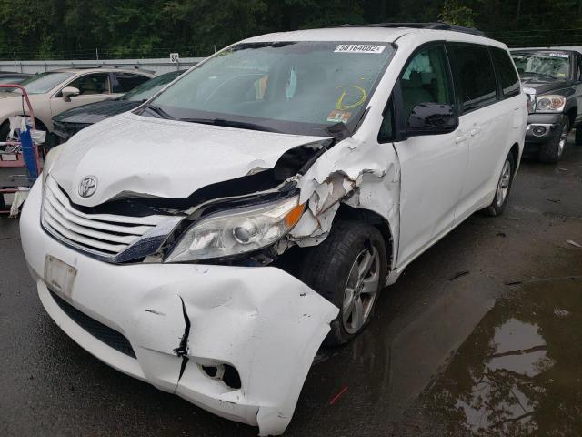 5TDKK3DC8FS558452 - 2015 TOYOTA SIENNA LE WHITE photo 2