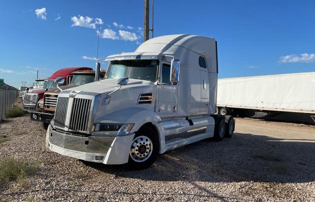 5KJJBHDR8JLJZ5788 - 2018 WESTERN STAR/AUTO CAR 5700 XE WHITE photo 2