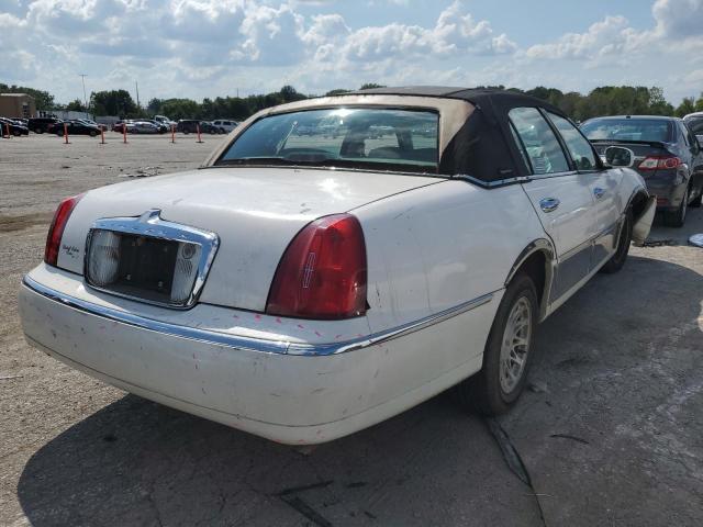 1LNHM82W8XY649866 - 1999 LINCOLN TOWN CAR S WHITE photo 4