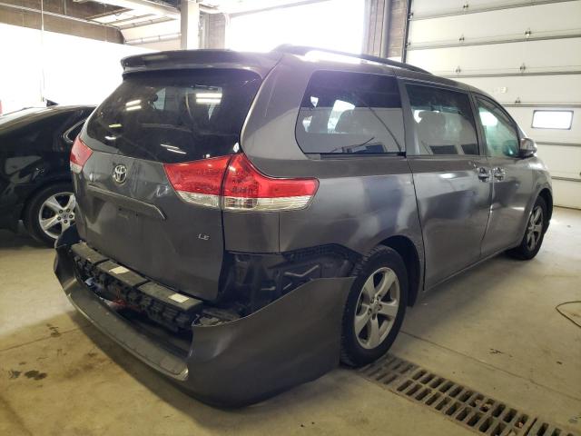 5TDKK3DC6BS075813 - 2011 TOYOTA SIENNA LE SILVER photo 4