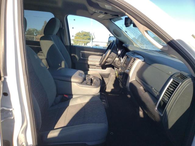 3C6UR5JL7GG204742 - 2016 RAM 2500 SLT 白色 照片 5