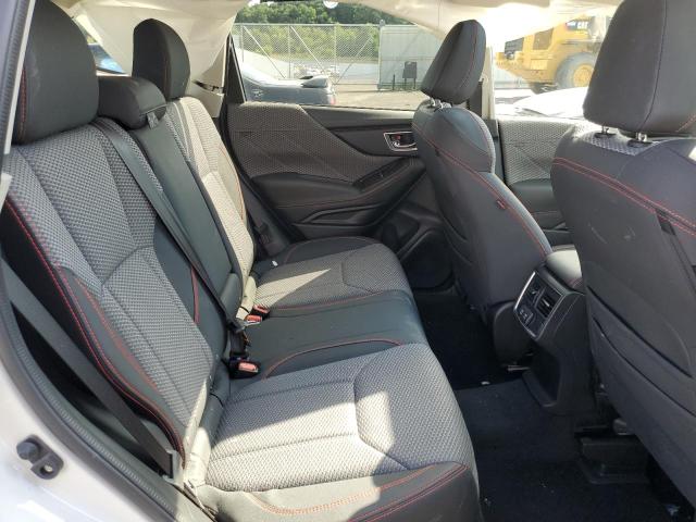 JF2SKAPC9KH404137 - 2019 SUBARU FORESTER S WHITE photo 6