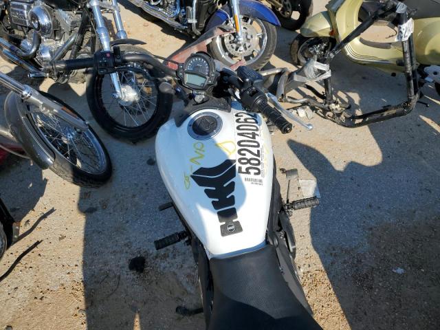 JKAENEA11FDA01670 - 2015 KAWASAKI EN650 A WHITE photo 5