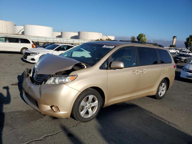 5TDKK3DC3CS204558 - 2012 TOYOTA SIENNA LE GOLD photo 2