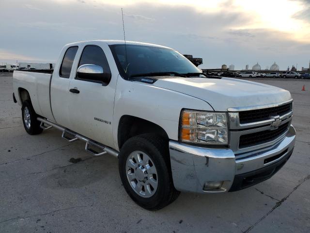 1GCHC49639E101249 - 2009 CHEVROLET SILVERADO WHITE photo 1