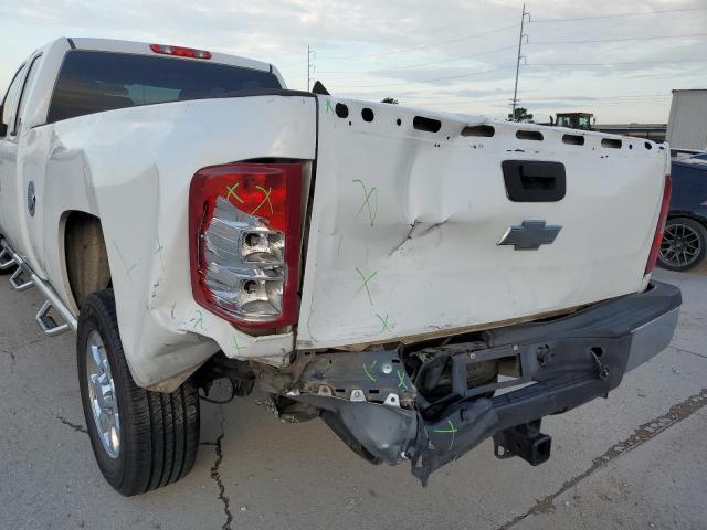 1GCHC49639E101249 - 2009 CHEVROLET SILVERADO WHITE photo 9