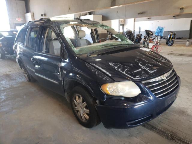 2C4GP54L75R286566 - 2005 CHRYSLER TOWN & CNT BLUE photo 1