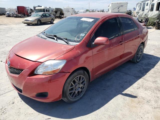 JTDBT4K39A1355338 - 2010 TOYOTA YARIS RED photo 2