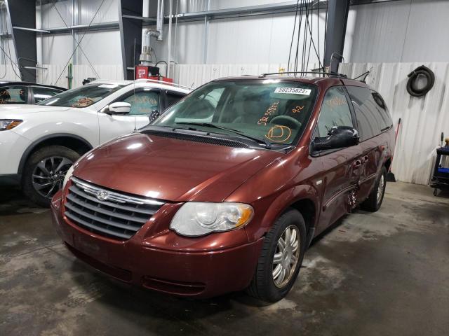 2A4GP54L47R152465 - 2007 CHRYSLER TOWN & COU BROWN photo 2