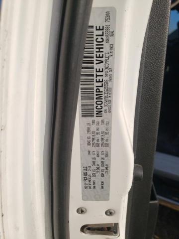 3C7WRMBL3GG255586 - 2016 RAM 5500 WHITE photo 13