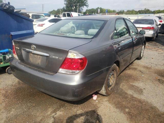 4T1BE32K95U569483 - 2005 TOYOTA CAMRY LE GRAY photo 4