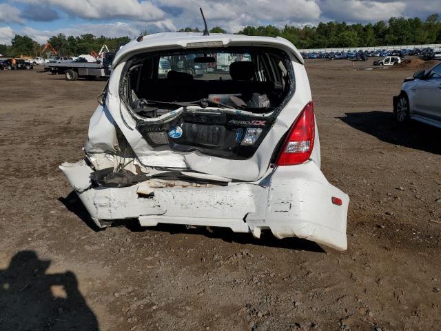 JS2RC41H625104885 - 2002 SUZUKI AERIO SX WHITE photo 9