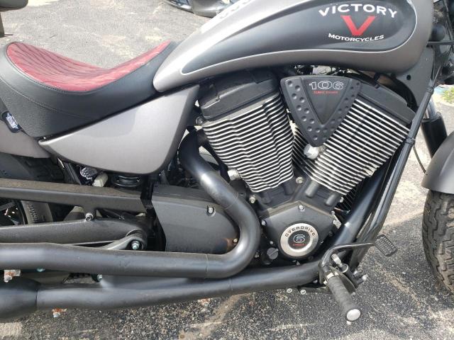 5VPLB36N5G3049846 - 2016 VICTORY MOTORCYCLES GUNNER GRAY photo 9