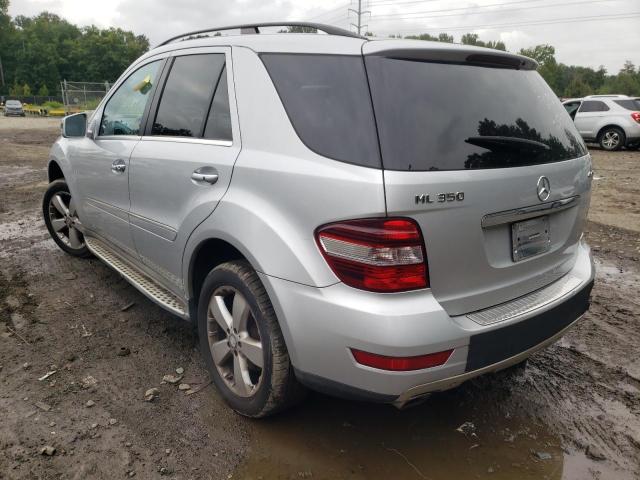 4JGBB8GB1BA699348 - 2011 MERCEDES-BENZ ML 350 4MA SILVER photo 3