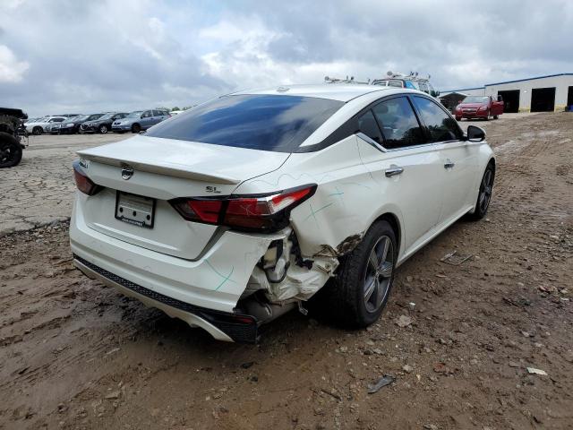 1N4BL4EV0KC103129 - 2019 NISSAN ALTIMA SL WHITE photo 4