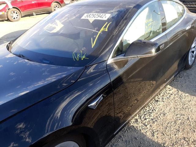 5YJSA1E22JF275409 - 2018 TESLA MODEL S Սև լուսանկար 10