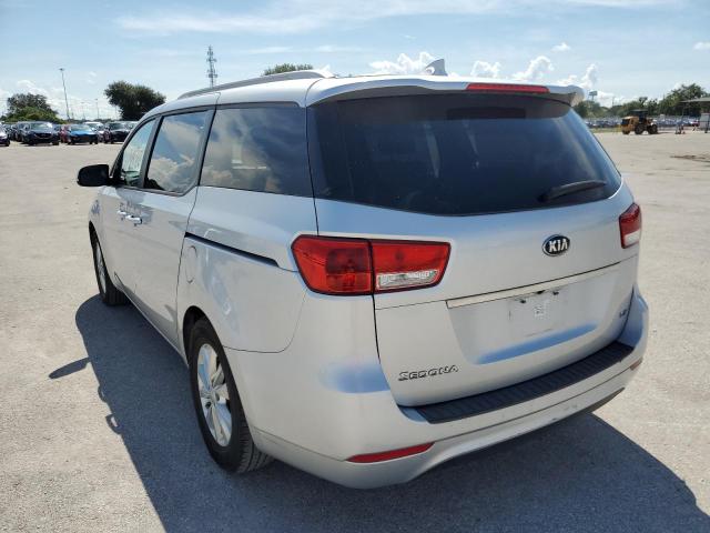 KNDMB5C17F6050672 - 2015 KIA SEDONA LX SILVER photo 3