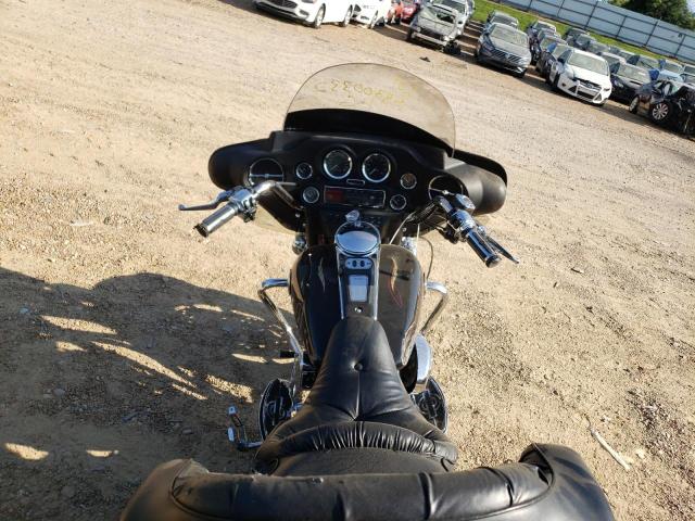 1HD1FCW112Y600596 - 2002 HARLEY-DAVIDSON FLHTCUI 黑色 照片 5