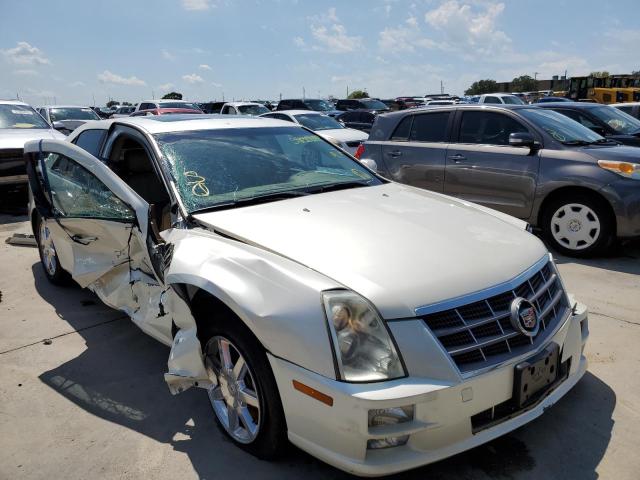 1G6DW67V890138597 - 2009 CADILLAC STS WHITE photo 1