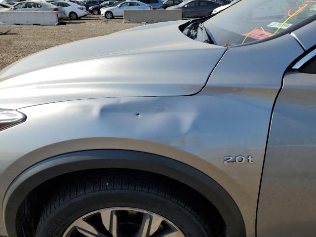SJKCH5CR9HA020456 - 2017 INFINITI QX30 BASE Gümüş foto 9