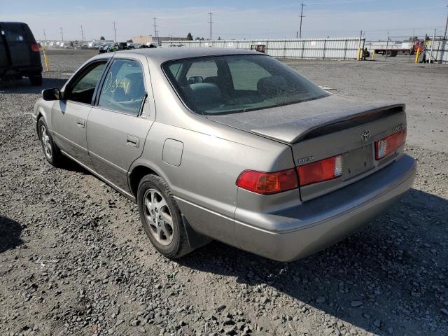 JT2BF22K110334548 - 2001 TOYOTA CAMRY CE GRAY photo 3