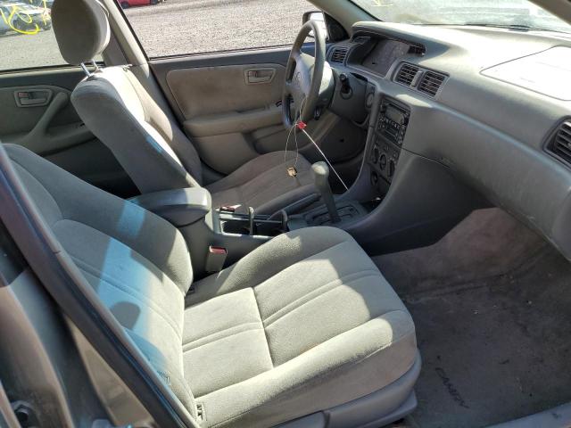 JT2BF22K110334548 - 2001 TOYOTA CAMRY CE GRAY photo 5