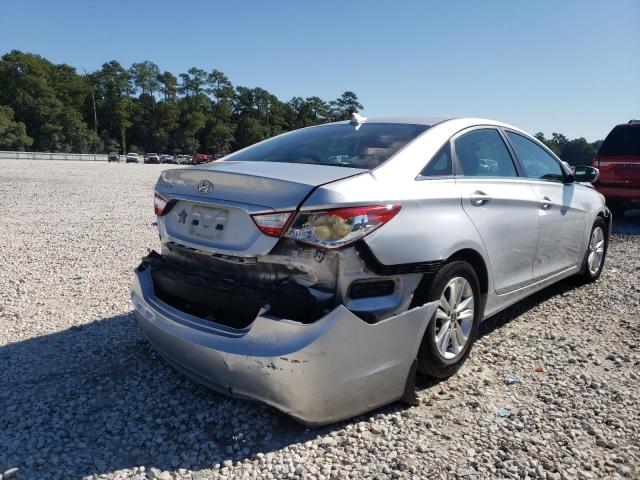 5NPEB4AC1CH472201 - 2012 HYUNDAI SONATA GLS SILVER photo 4