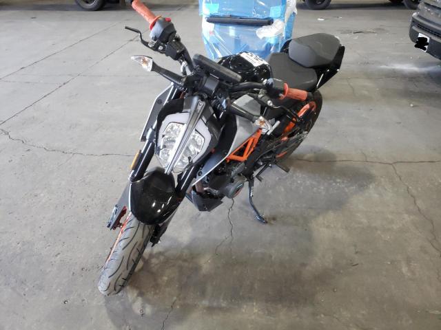 MD2JPJ400MC257674 - 2021 KTM 390 DUKE TWO TONE photo 2