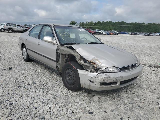 1HGCD563XTA291221 - 1996 HONDA ACCORD LX SILVER photo 1