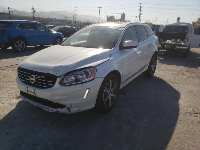 YV4902RC0F2572678 - 2015 VOLVO XC60 T6 PR WHITE photo 2