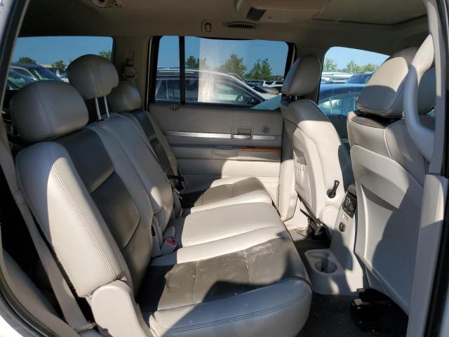 1A8HW58N28F158341 - 2008 CHRYSLER ASPEN LIMI WHITE photo 6