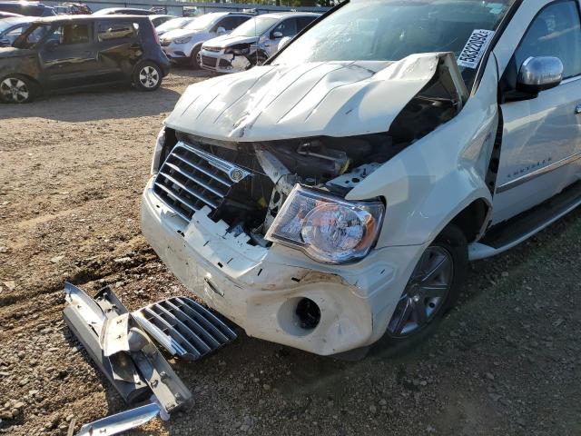 1A8HW58N28F158341 - 2008 CHRYSLER ASPEN LIMI WHITE photo 9