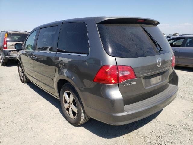 2V4RW3D17AR262847 - 2010 VOLKSWAGEN ROUTAN SE GRAY photo 3