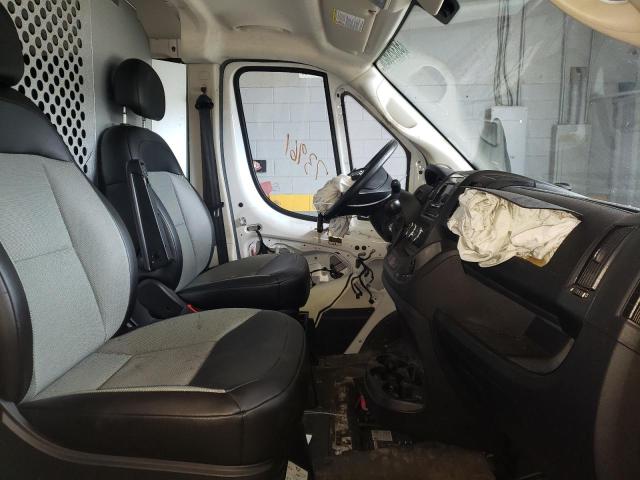 3C6TRVDG5JE133828 - 2018 RAM PROMASTER WHITE photo 5