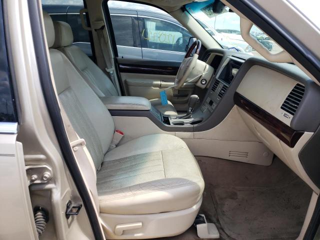 5LMEU88H04ZJ52650 - 2004 LINCOLN AVIATOR 金色 照片 5
