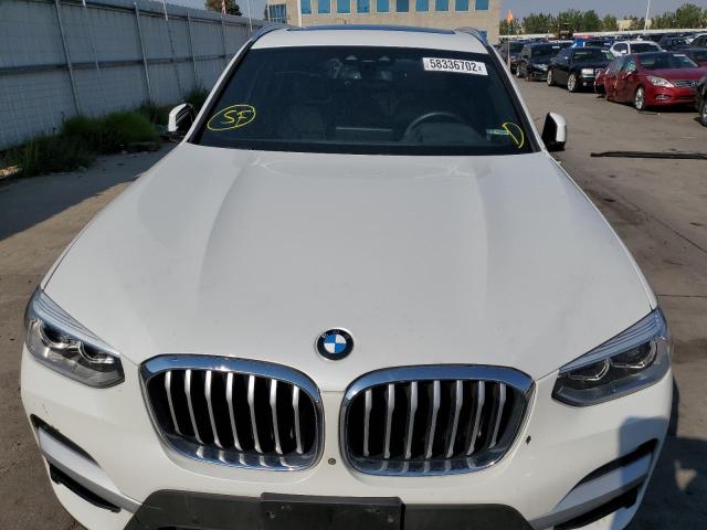 5UXTR9C56JLA13903 - 2018 BMW X3 XDRIVE3 WHITE photo 9