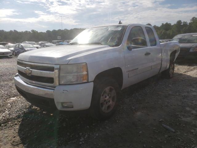 2GCEC19J681224646 - 2008 CHEVROLET SILVERADO WHITE photo 2