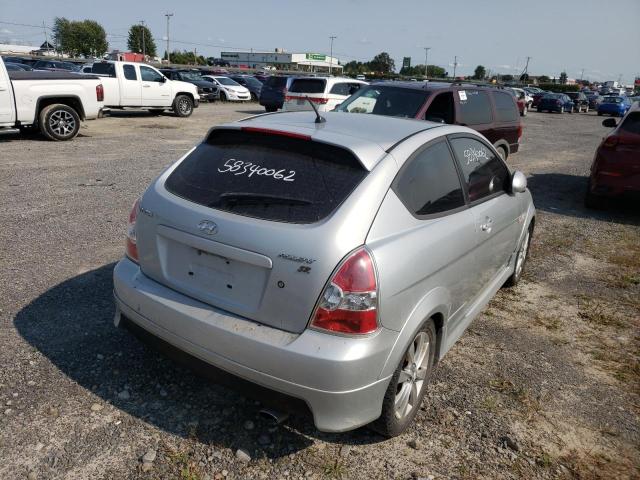 KMHCN35C87U040778 - 2007 HYUNDAI ACCENT BAS SILVER photo 4