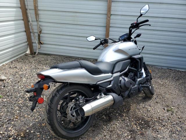 JH2RC6848FK100232 - 2015 HONDA CTX700 ND  photo 4