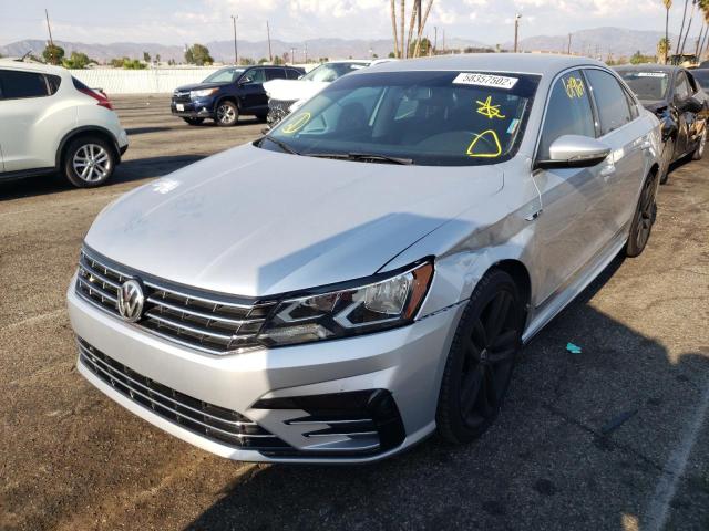 1VWDT7A38HC025682 - 2017 VOLKSWAGEN PASSAT R-L 银色 照片 2